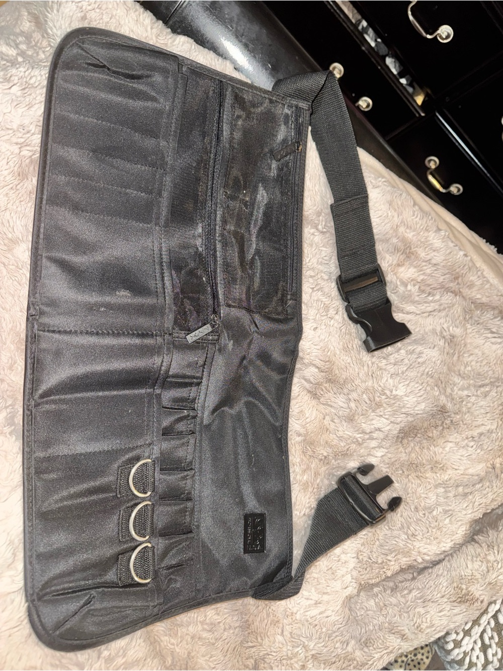 NYX PROFESSIONAL makeup artist beauty belt
